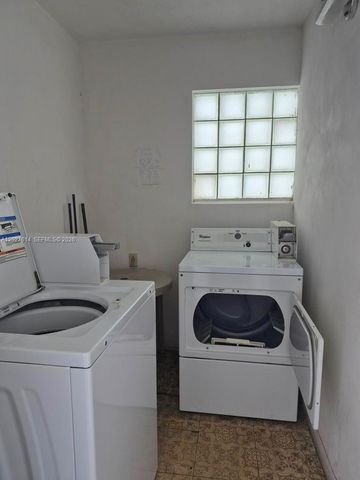7041 Pembroke Road 2, Pembroke Pines, FL 33023