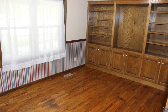 5978 SW 31st Ter, Topeka, KS 66614