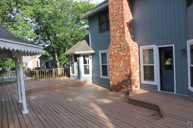 5978 SW 31st Ter, Topeka, KS 66614
