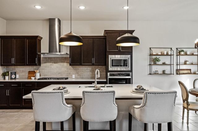 1136 Sophie Drive West, Madera, CA 93636