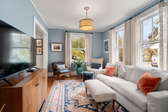 22 Grant St, Needham, MA 02492