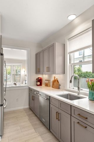 22 Grant St, Needham, MA 02492