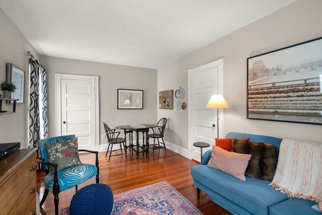 22 Grant St, Needham, MA 02492