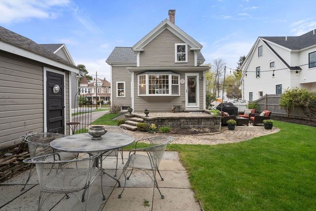 22 Grant St, Needham, MA 02492