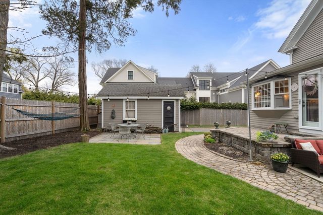 22 Grant St, Needham, MA 02492