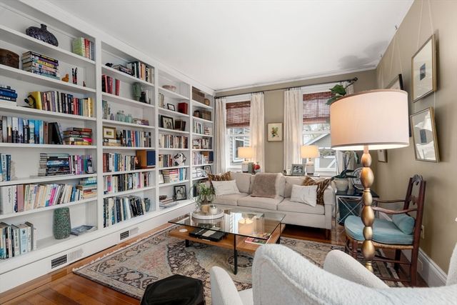 22 Grant St, Needham, MA 02492