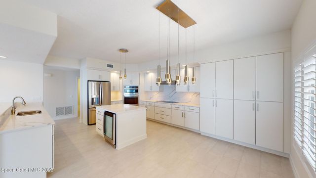 1465 S Harbor City Boulevard 801, Melbourne, FL 32901