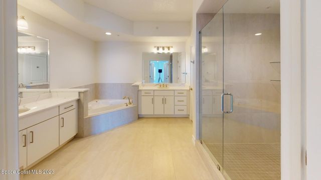 1465 S Harbor City Boulevard 801, Melbourne, FL 32901