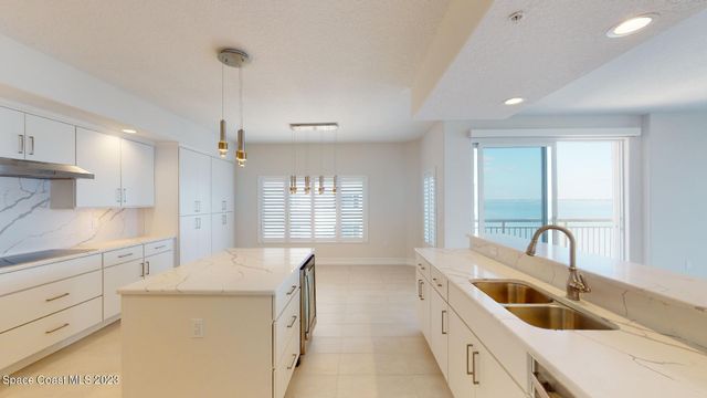 1465 S Harbor City Boulevard 801, Melbourne, FL 32901