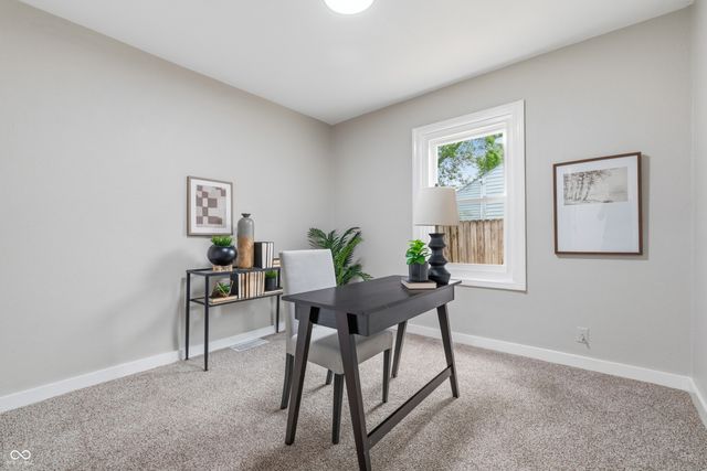 815 W Vinyard Street, Anderson, IN 46011