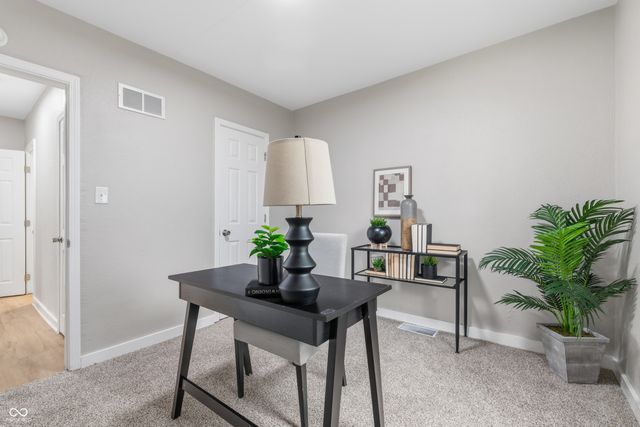 815 W Vinyard Street, Anderson, IN 46011