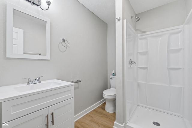 815 W Vinyard Street, Anderson, IN 46011