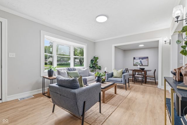 815 W Vinyard Street, Anderson, IN 46011
