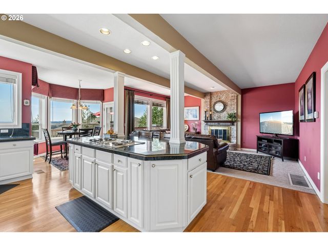 11904 Sw VIEWCREST Ct, Tigard, OR 97224