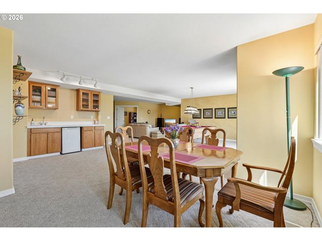 11904 Sw VIEWCREST Ct, Tigard, OR 97224