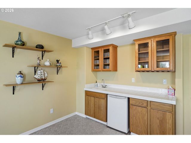 11904 Sw VIEWCREST Ct, Tigard, OR 97224
