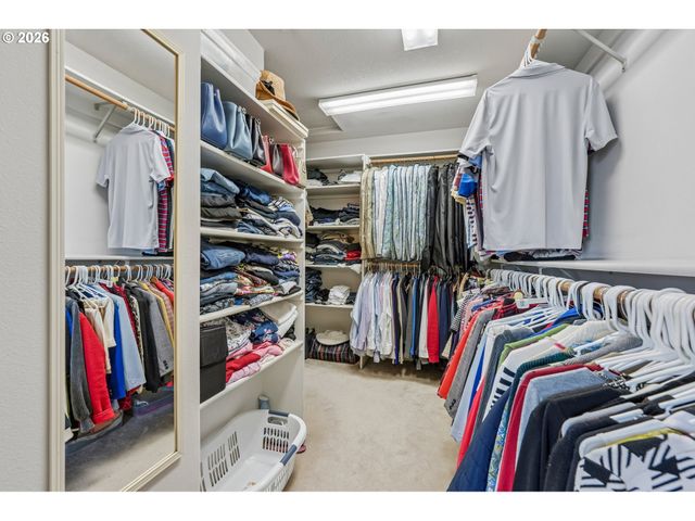 11904 Sw VIEWCREST Ct, Tigard, OR 97224
