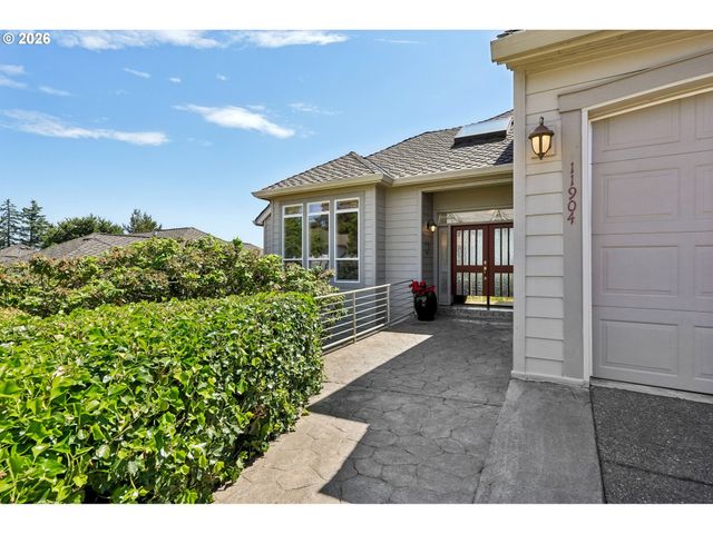 11904 Sw VIEWCREST Ct, Tigard, OR 97224