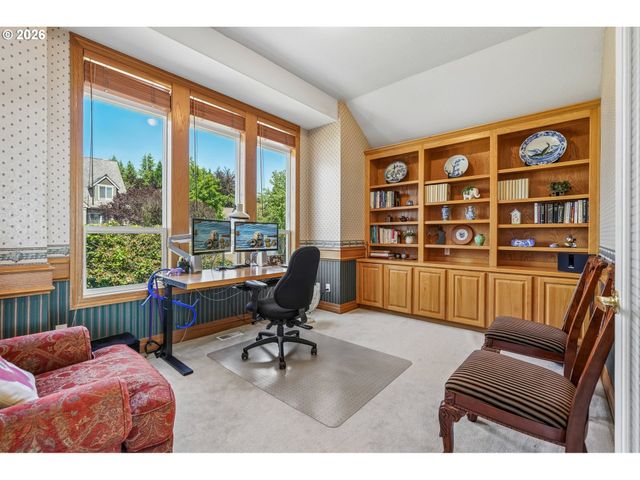 11904 Sw VIEWCREST Ct, Tigard, OR 97224