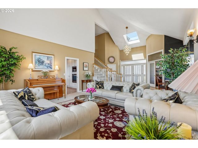 11904 Sw VIEWCREST Ct, Tigard, OR 97224