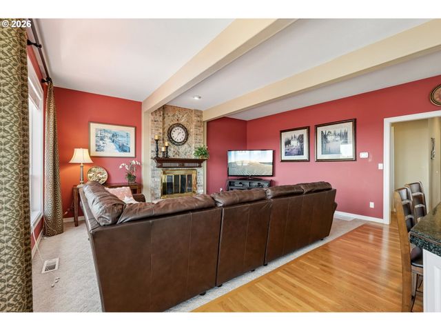 11904 Sw VIEWCREST Ct, Tigard, OR 97224