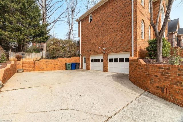 5133 Rockmont Court, Winston-salem, NC 27104