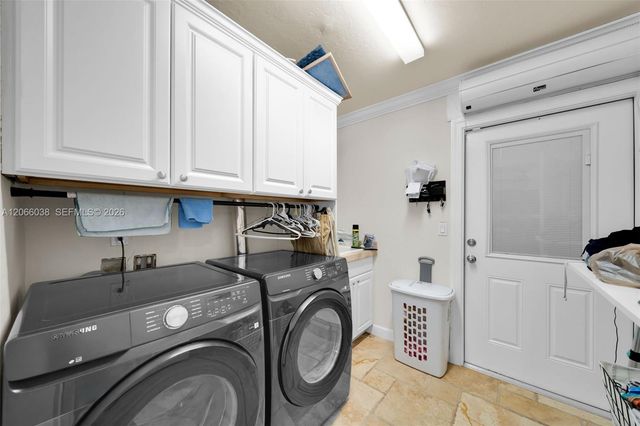 19901 Pine Echo, North Fort Myers, FL 33917