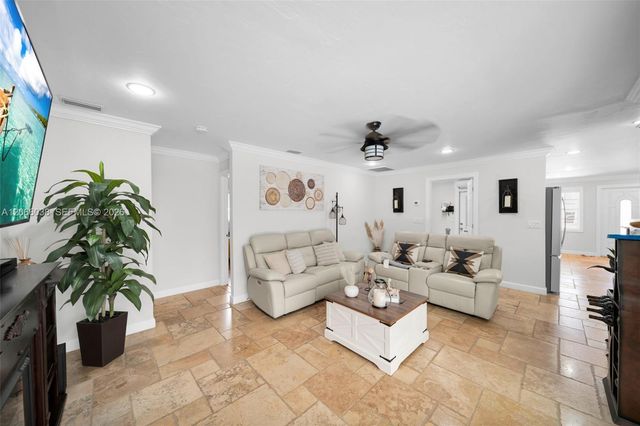 19901 Pine Echo, North Fort Myers, FL 33917