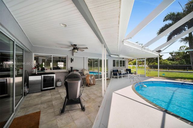 19901 Pine Echo, North Fort Myers, FL 33917