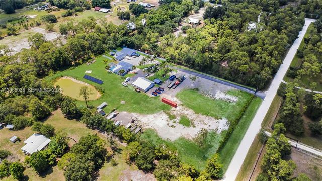 19901 Pine Echo, North Fort Myers, FL 33917