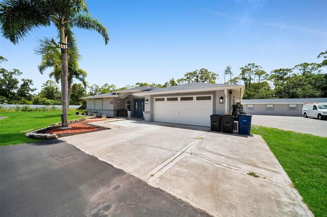 19901 Pine Echo, North Fort Myers, FL 33917