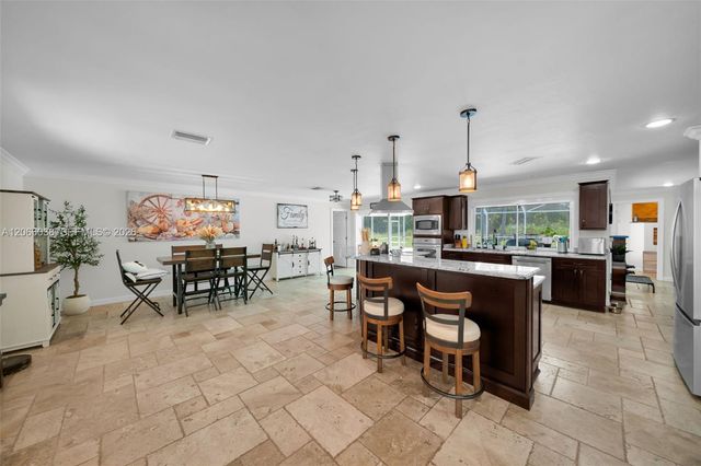 19901 Pine Echo, North Fort Myers, FL 33917