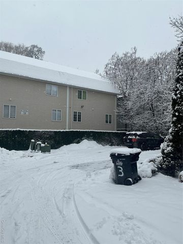 11 Laura Place 2, Spring Valley, NY 10977