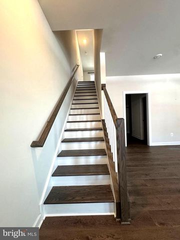 3775 MAYORS WAY, Fairfax, VA 22030