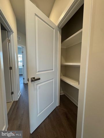 3775 MAYORS WAY, Fairfax, VA 22030