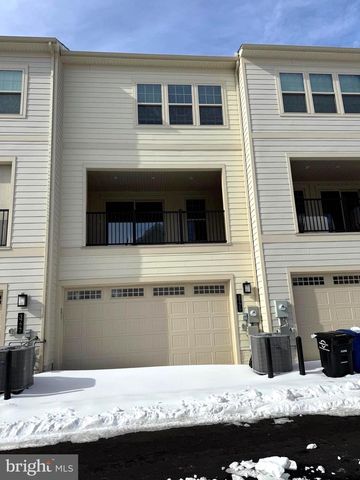 3775 MAYORS WAY, Fairfax, VA 22030