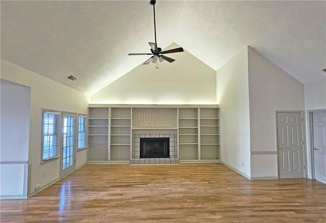 940 Bridgegate NE Drive, Marietta, GA 30068