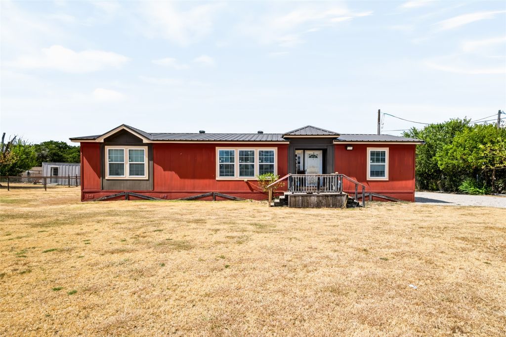 170 Western Lake Drive, Weatherford, TX 76087 — exterior
