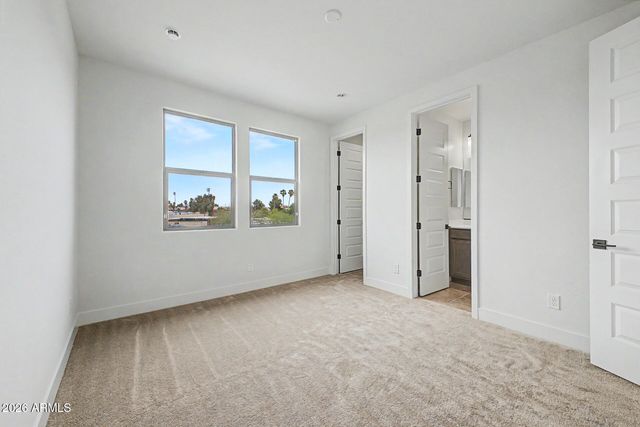 5844 W MAUNA LOA Lane, Glendale, AZ 85306