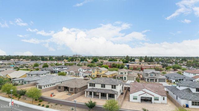 5844 W MAUNA LOA Lane, Glendale, AZ 85306
