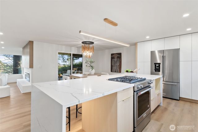 508 S 145th St, Burien, WA 98168