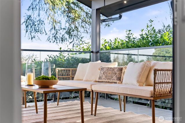 508 S 145th St, Burien, WA 98168