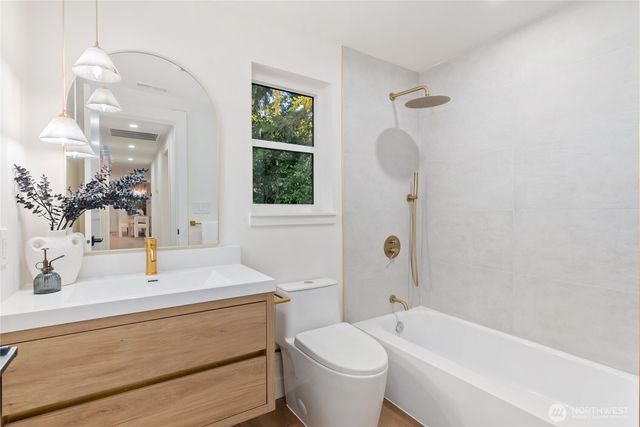 508 S 145th St, Burien, WA 98168