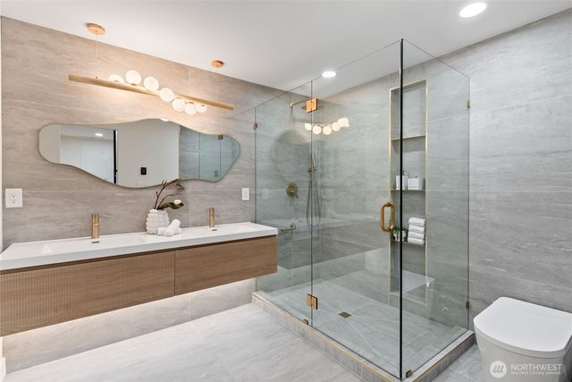 508 S 145th St, Burien, WA 98168