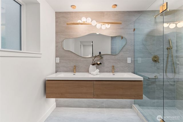 508 S 145th St, Burien, WA 98168