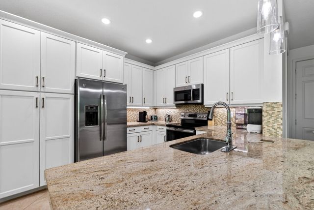 13769 Moss Agate Avenue, Delray Beach, FL 33446