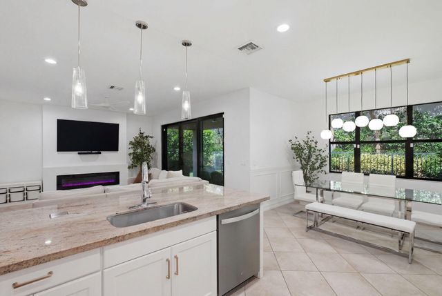 13769 Moss Agate Avenue, Delray Beach, FL 33446