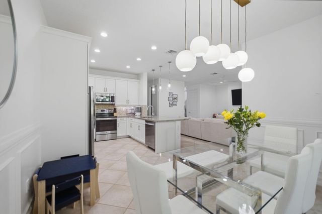 13769 Moss Agate Avenue, Delray Beach, FL 33446
