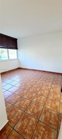 9410 Live Oak Place 109, Davie, FL 33324