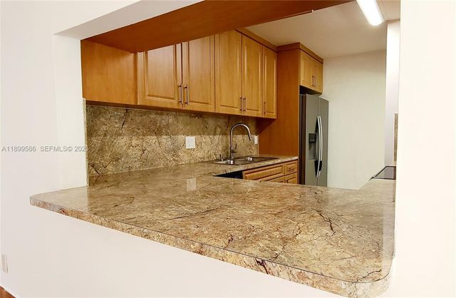 9410 Live Oak Place 109, Davie, FL 33324